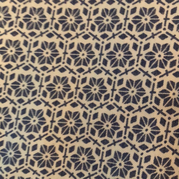 High waisted, ankle jeans, never worn, comfy - Picture 2 of 3